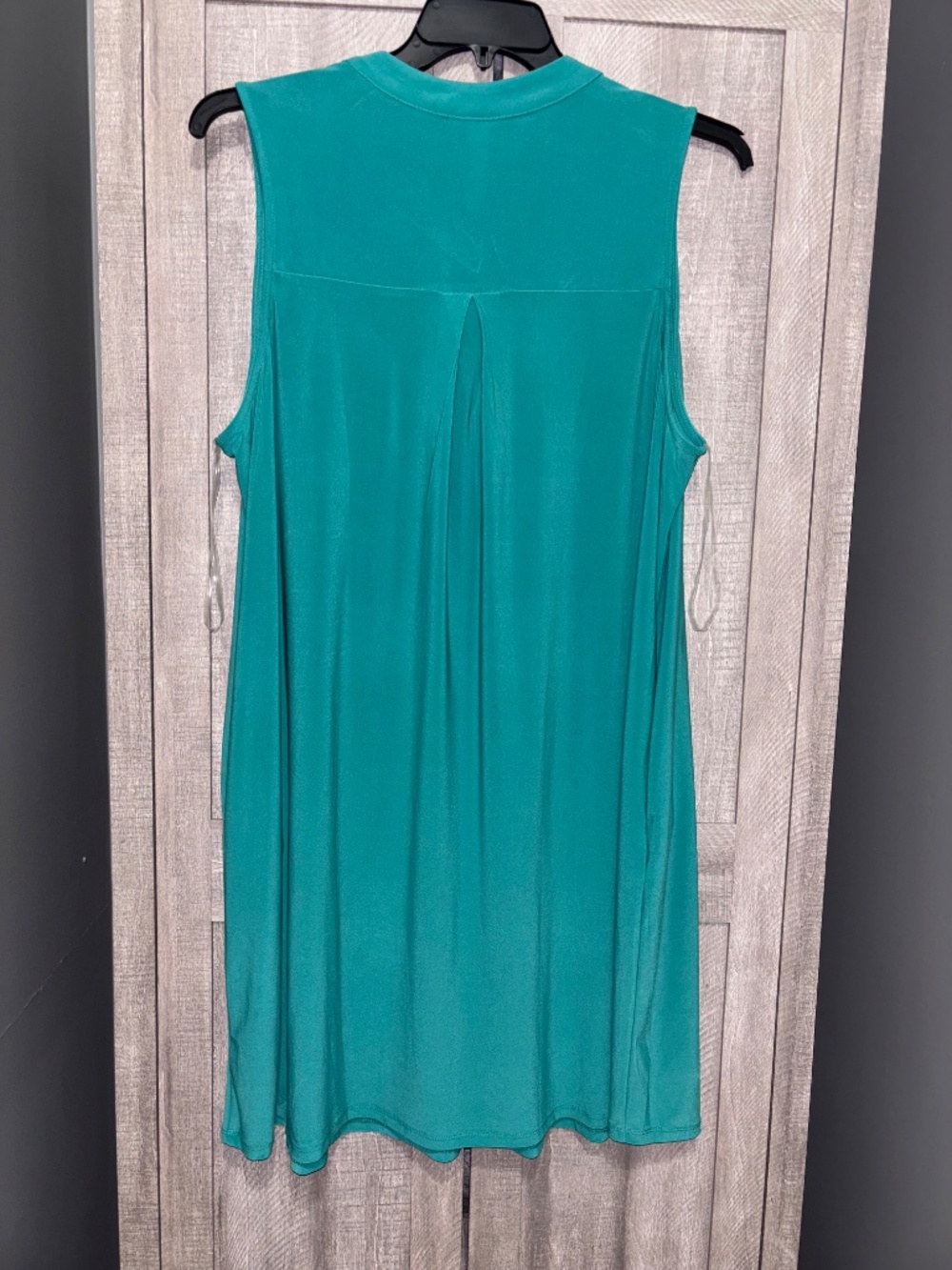 Set of 2 Dear Scarlett Sleeveless Wrinkle Free Lizzy Dresses 2X - Picture 5 of 9